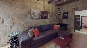 Central 2 bedroom apartment in Valletta